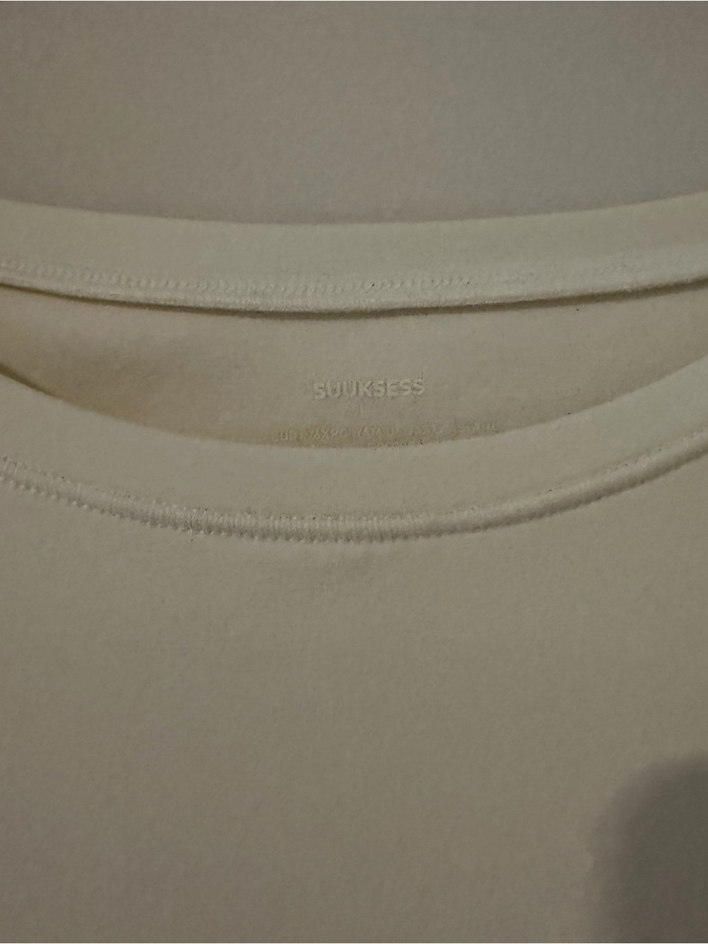 SUUKSESS White/Cream Buttery Soft Crew Neck Short Sleeve Top Women’s Large - Picture 4 of 5